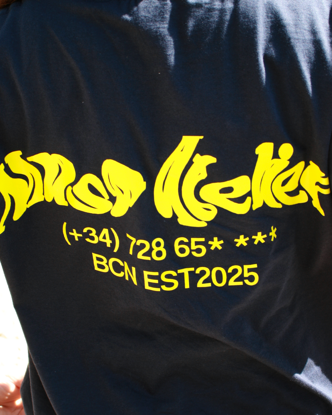 HOTLINE TEE